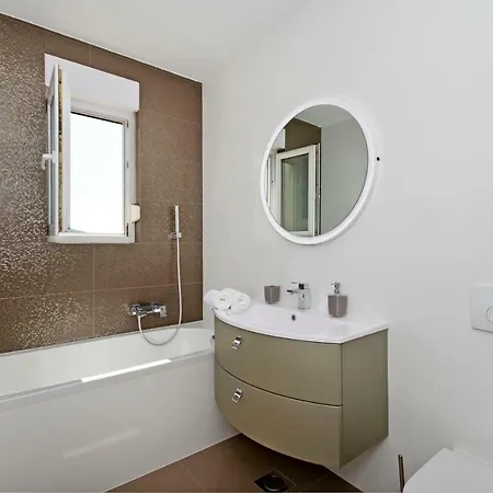 Luxury Penthouse Eva Апартаменты Подстрана