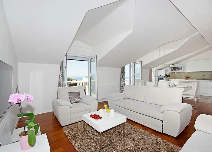 Апартаменты Luxury Penthouse Eva