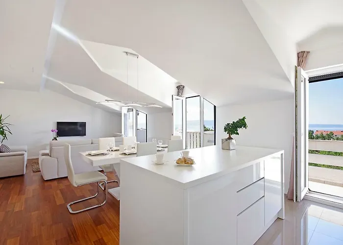 Апартаменты Luxury Penthouse Eva